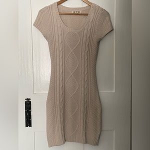 Pink Rose Cable Sweater Dress w 3-Button accent size M